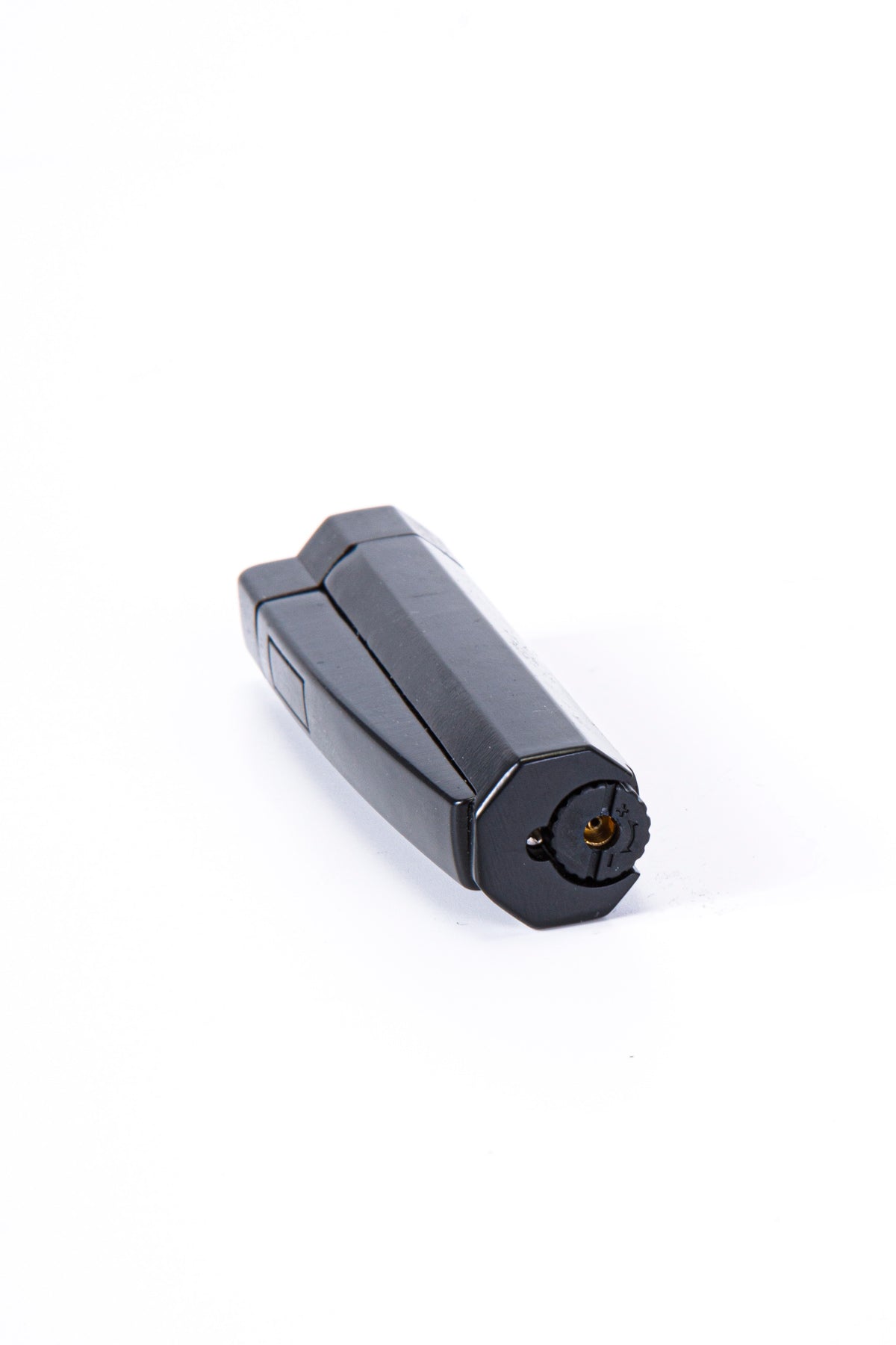 Black Martin Tek Torch Çakmak BM111 – yakından görünüm