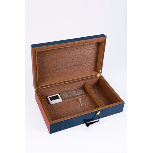 Parmida Küba Bayraklı Sedir Ağacı Nemlendirici Humidor PHUM0198 – farklı açıdan görünüm