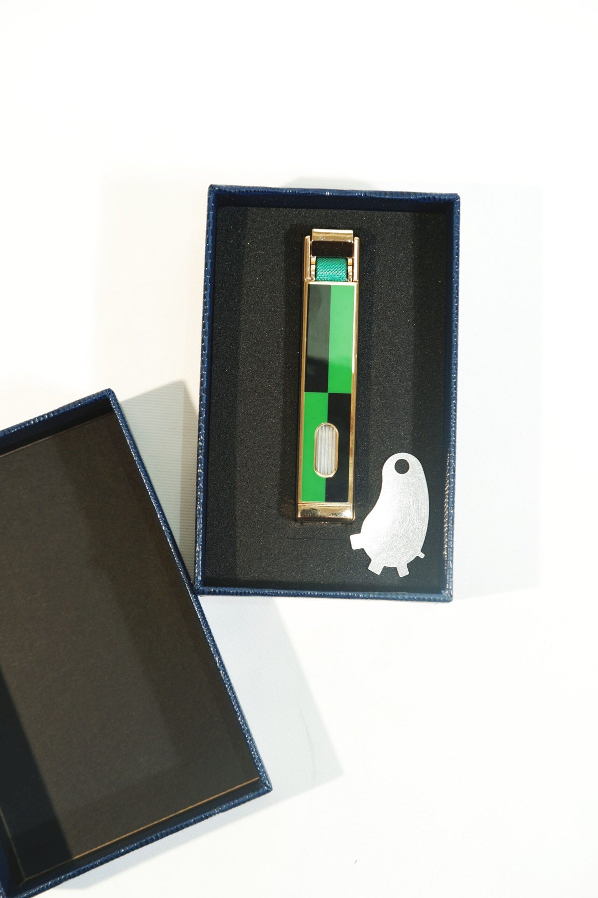 Parmida Tek Torch Çakmak PCM0935 – yan görünüm