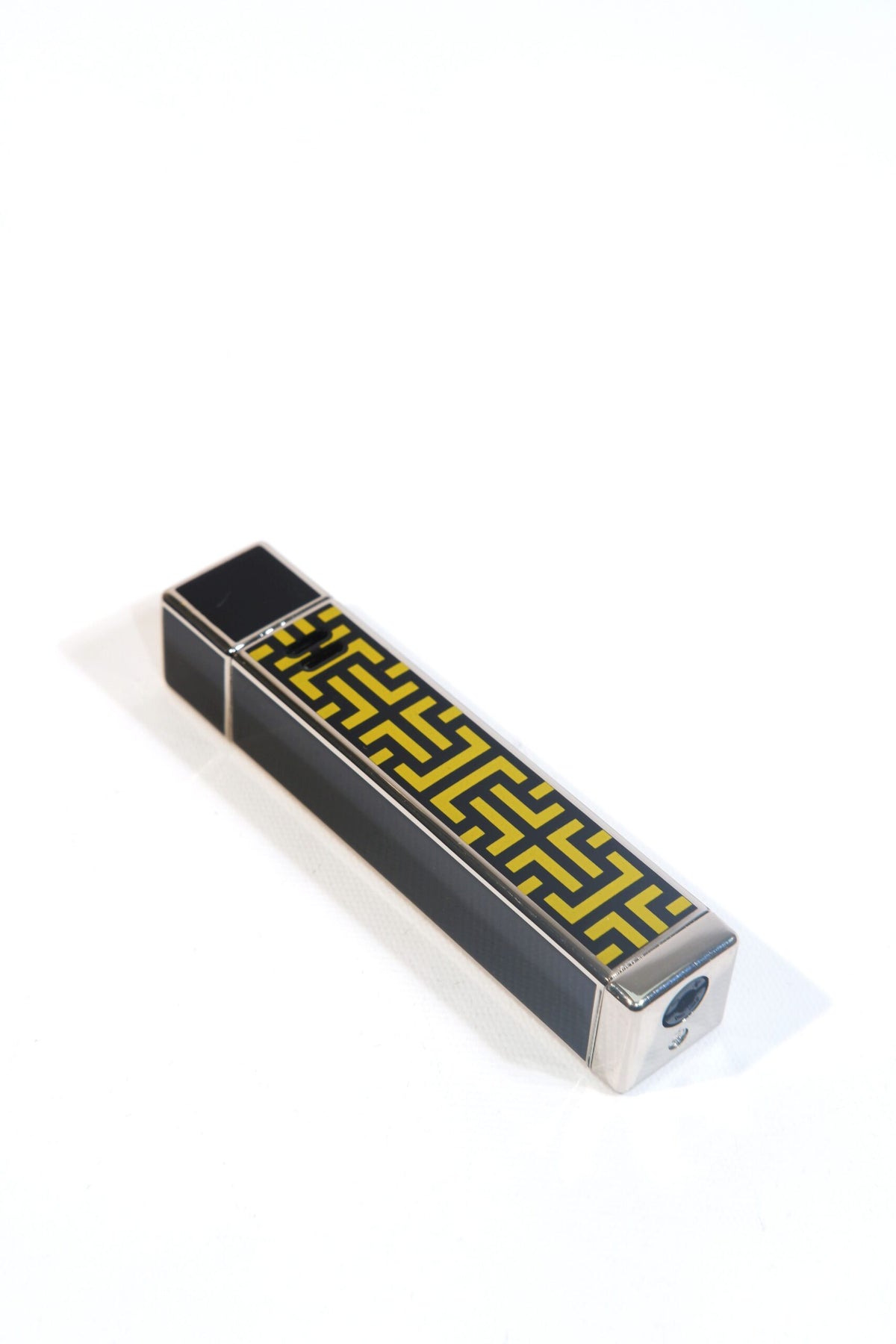 Parmida Tek Torch Çakmak PCM0937 – yakından görünüm