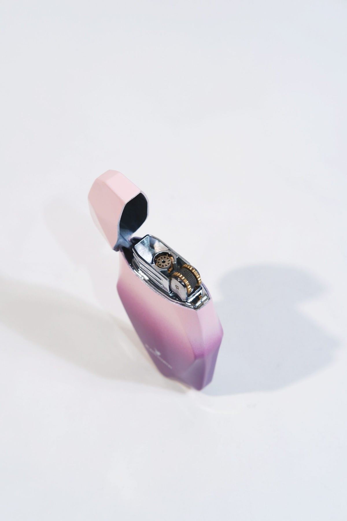 Black Martin Tek Torch Çakmak Pembe BM402 – yakından görünüm
