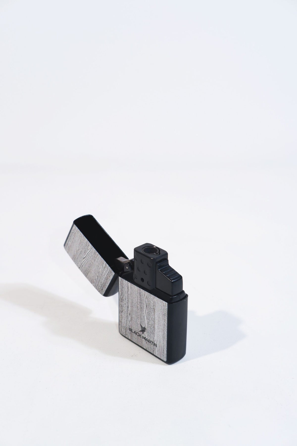 Black Martin Tek Torch Çakmak Gri BM418 – detay görünümü