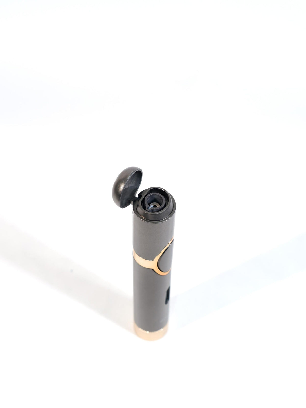 Parmida Gunmetal Puro Tutuculu Tek Torch Puro Çakmak PCM0984 – detay görünümü