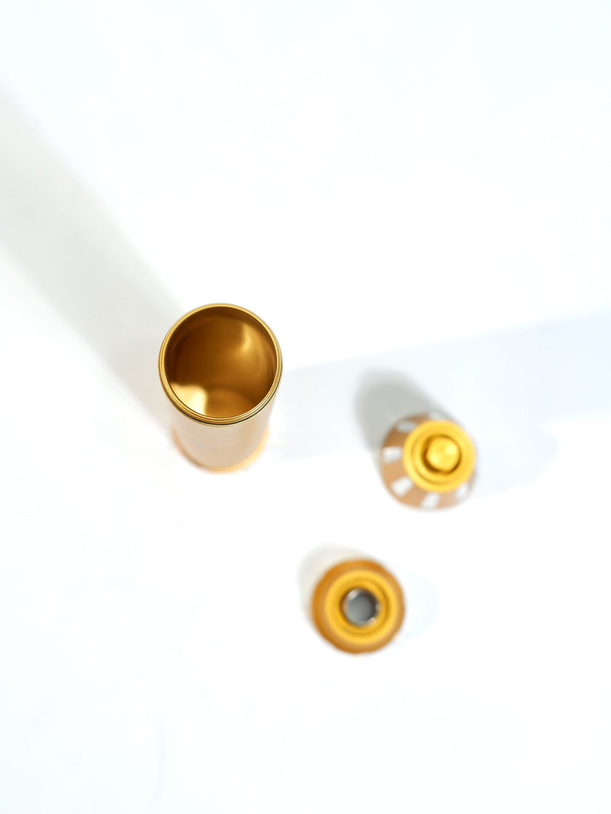 Cohiba Gold Delicili Puro Tüpü ve Puro Stand CMT005 – yan görünüm