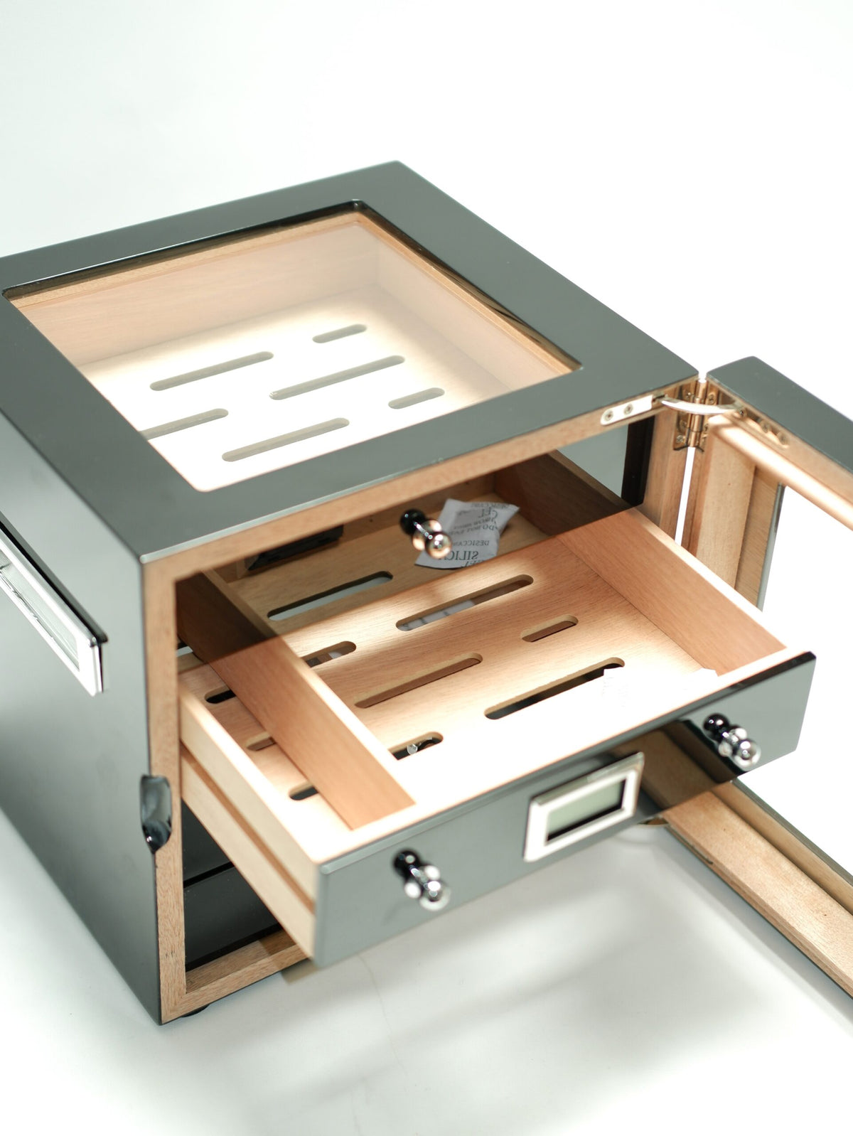 Parmida Siyah Humidor 3 Katlı Puro Saklama Kutusu PHUM0250 – yakından görünüm