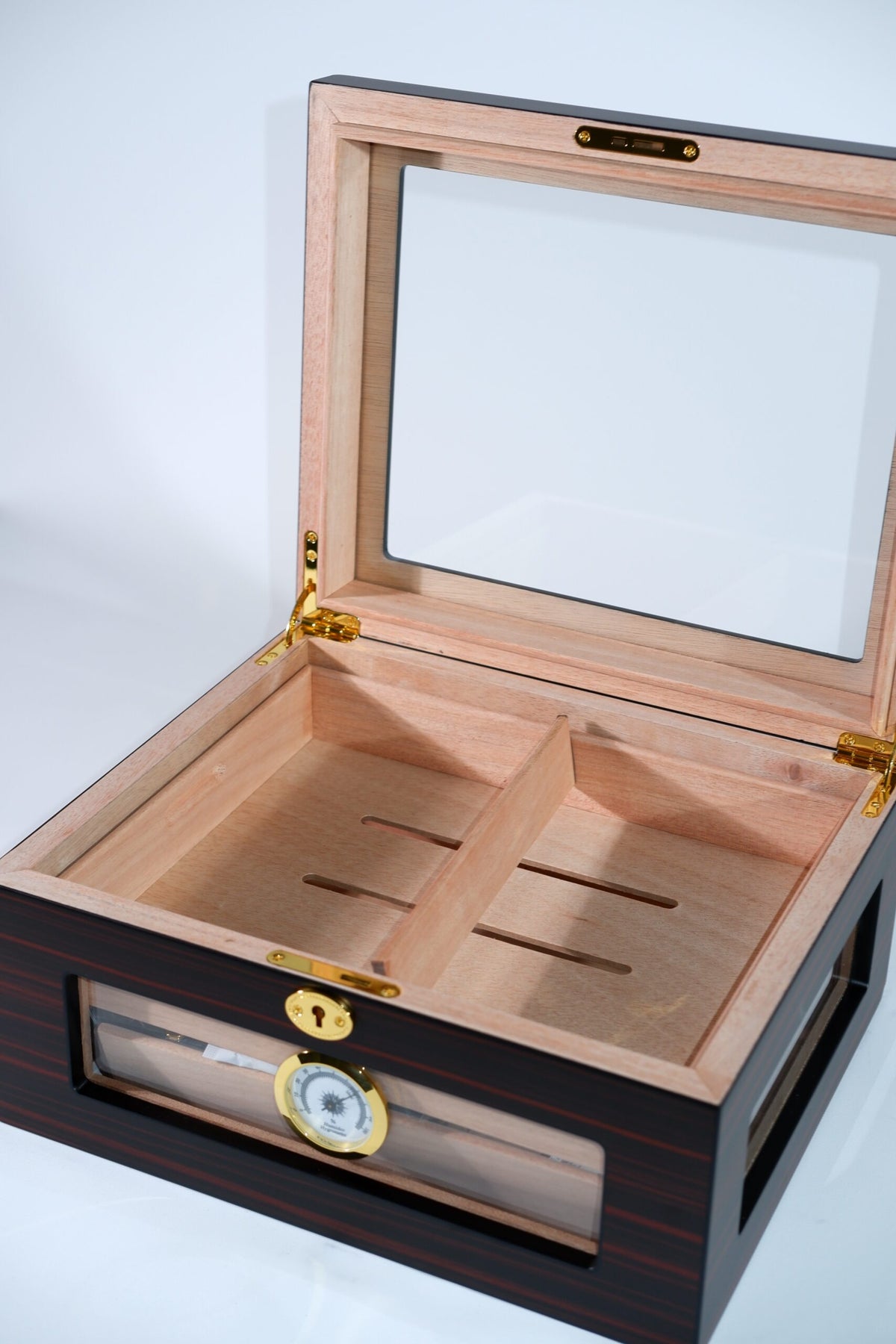 Parmida Kahverengi Sedir Ağacı Nemlendirici Humidor PHUM0218 – yan görünüm
