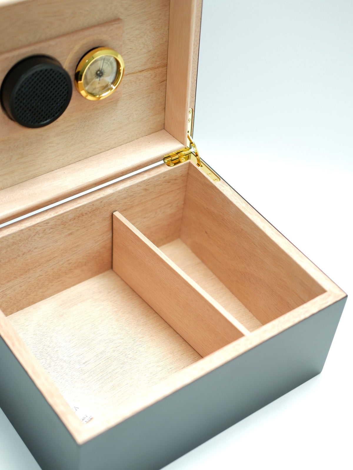 Parmida Siyah Nem Kontrollü Humidor PHUM0243 – yan görünüm
