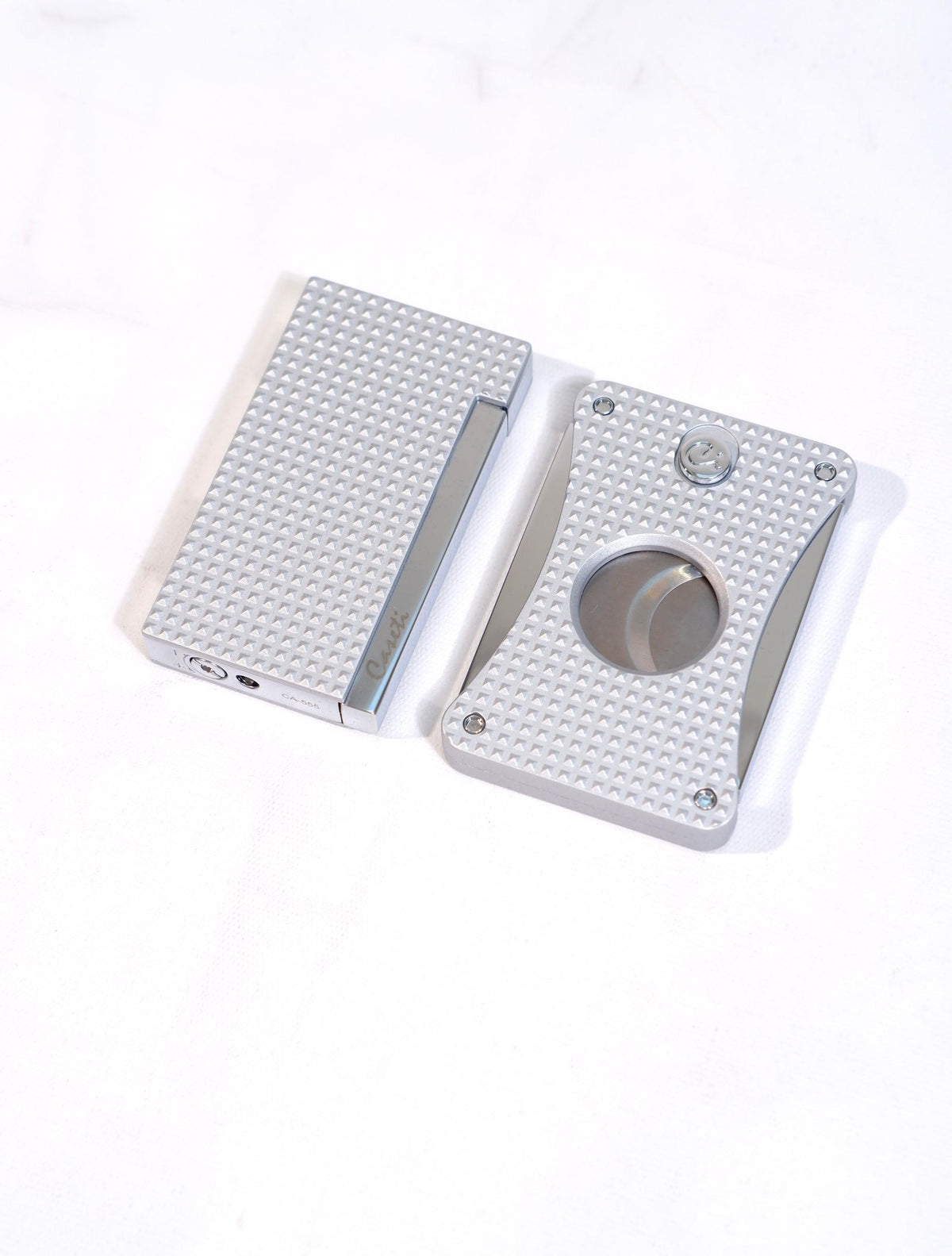 Caseti Beyaz 3D Tasarımlı Premium Puro Seti CAT005 – farklı açıdan görünüm