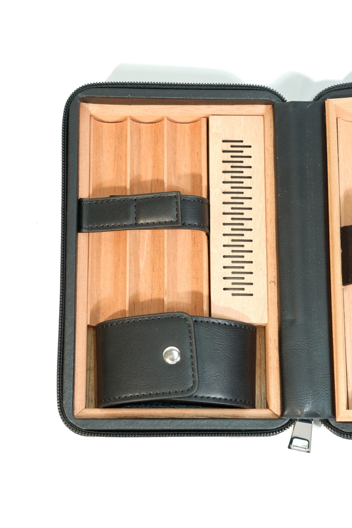 Parmida Siyah Nem Ölçerli Deri Taşınabilir Puro Seyahat Humidoru PSH0121 – yan görünüm