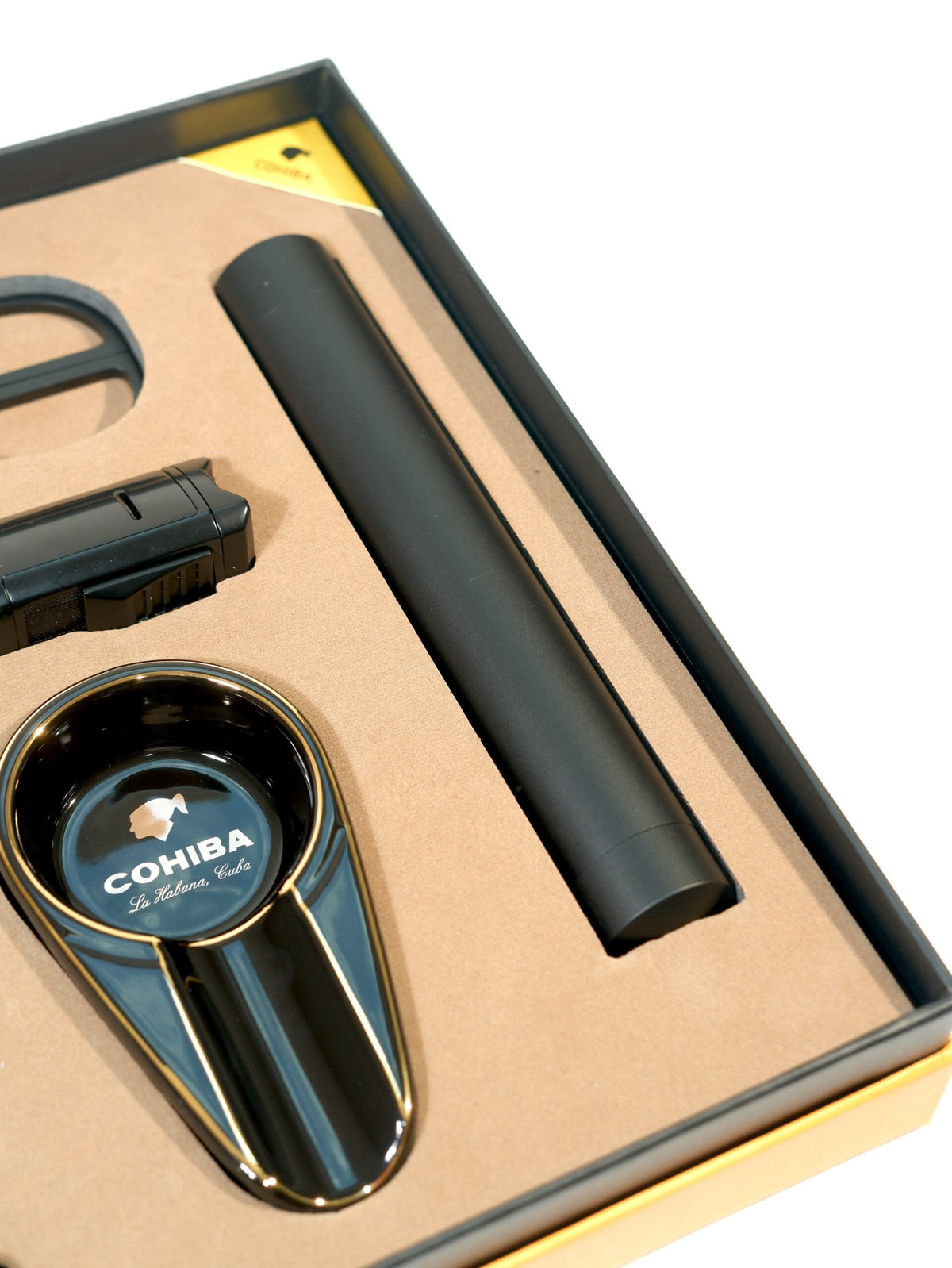 Cohiba Altılı Siyah Puro Seti CST0311 – yakından görünüm