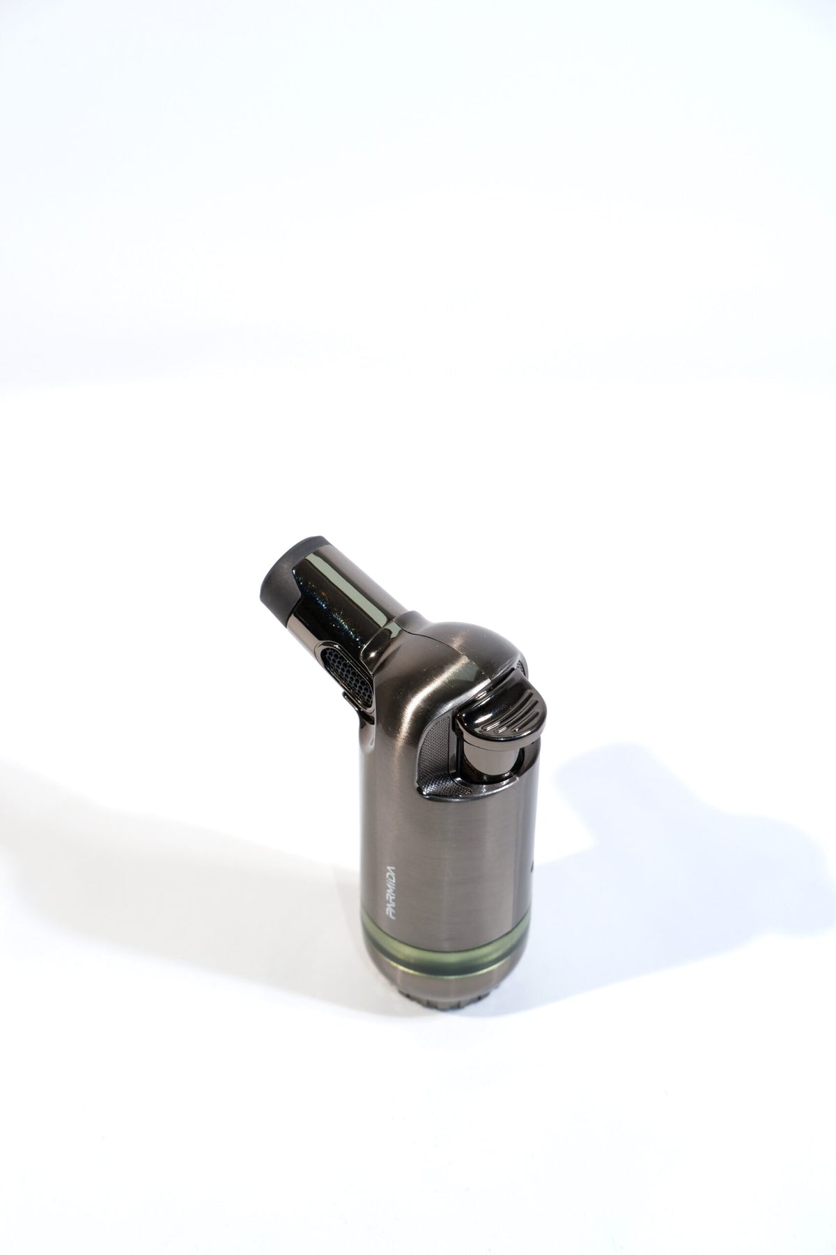Parmida Gunmetal 3 Torch Puro Çakmak PCM0939 – farklı açıdan görünüm