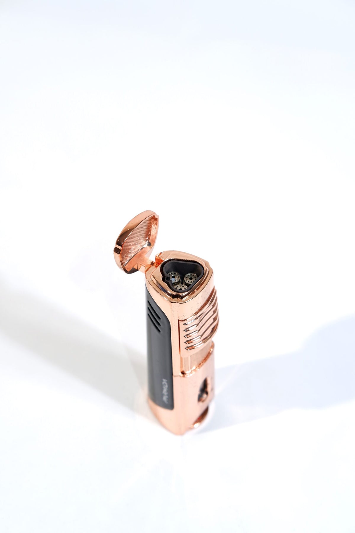 Parmida Siyah-Rose Gold 3 Torch Delicili Puro Çakmak PCM0916 – yakından görünüm
