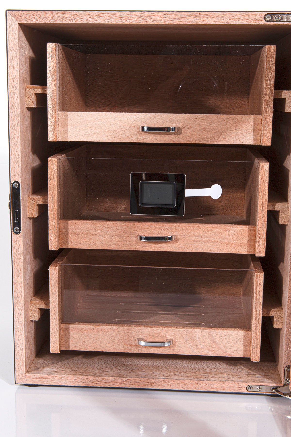 Parmida Siyah-Karbon 3 Raflı Sedir Ağacı Nemlendirici Humidor PHUM0129 – farklı açıdan görünüm