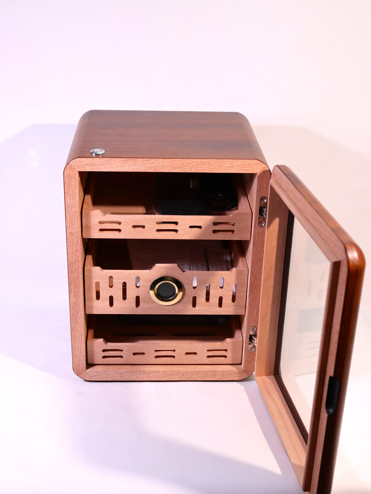 Parmida Kahverengi 3 Raflı Ledli Humidor Puro Kutusu PHUM0258 – detay görünümü