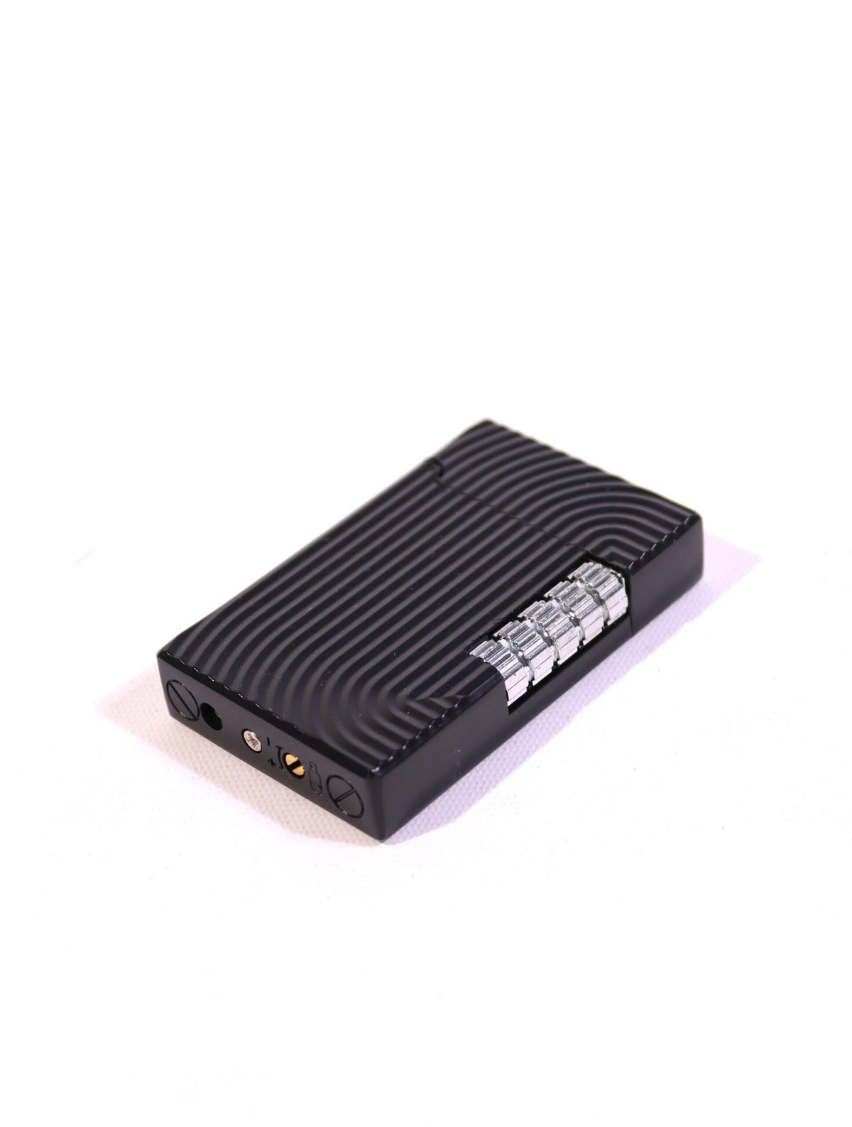 Black Martin Soft Flame Çakmak Siyah BM441 – farklı açıdan görünüm