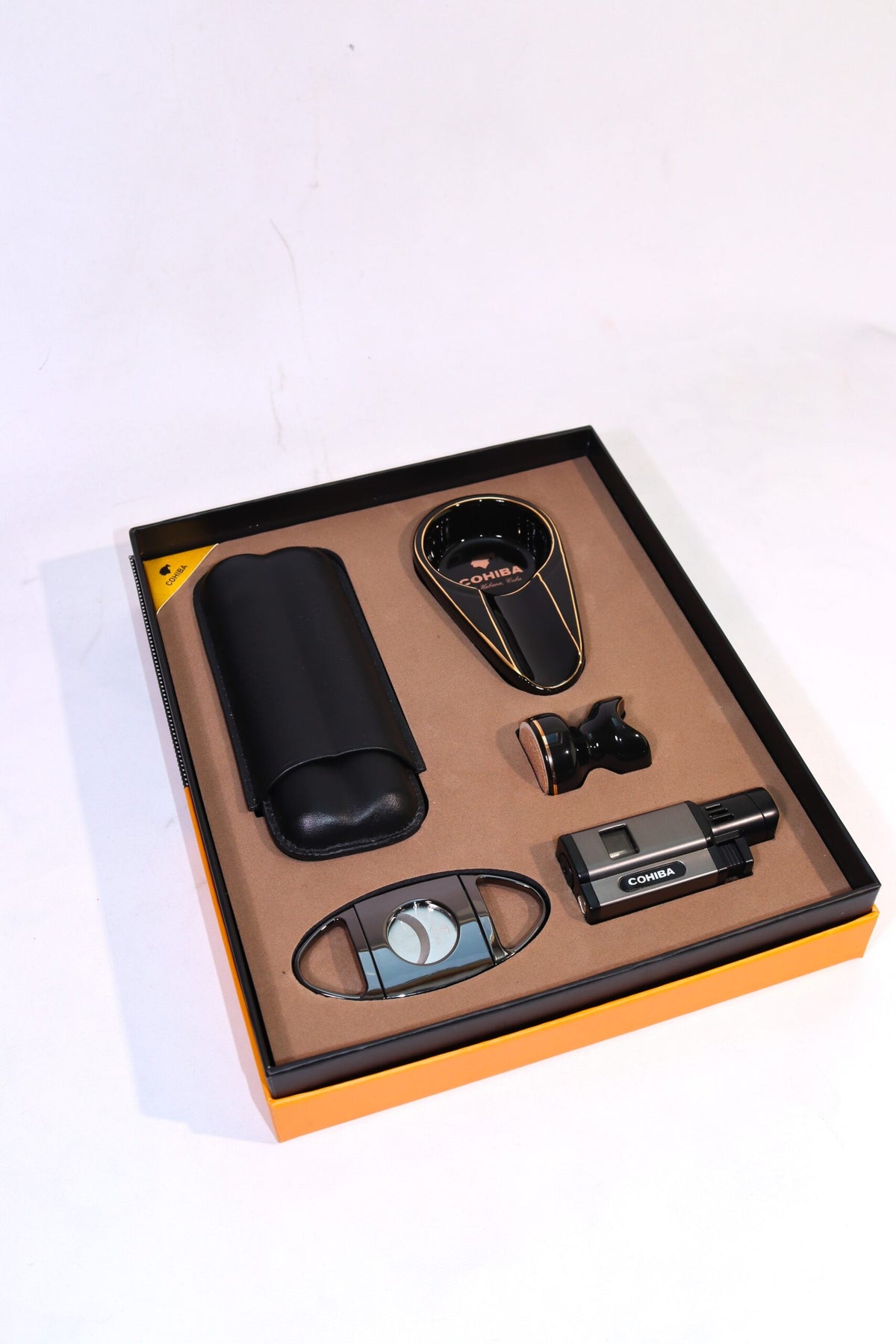 Cohiba Beşli Siyah Puro Seti CST0338 – yakından görünüm