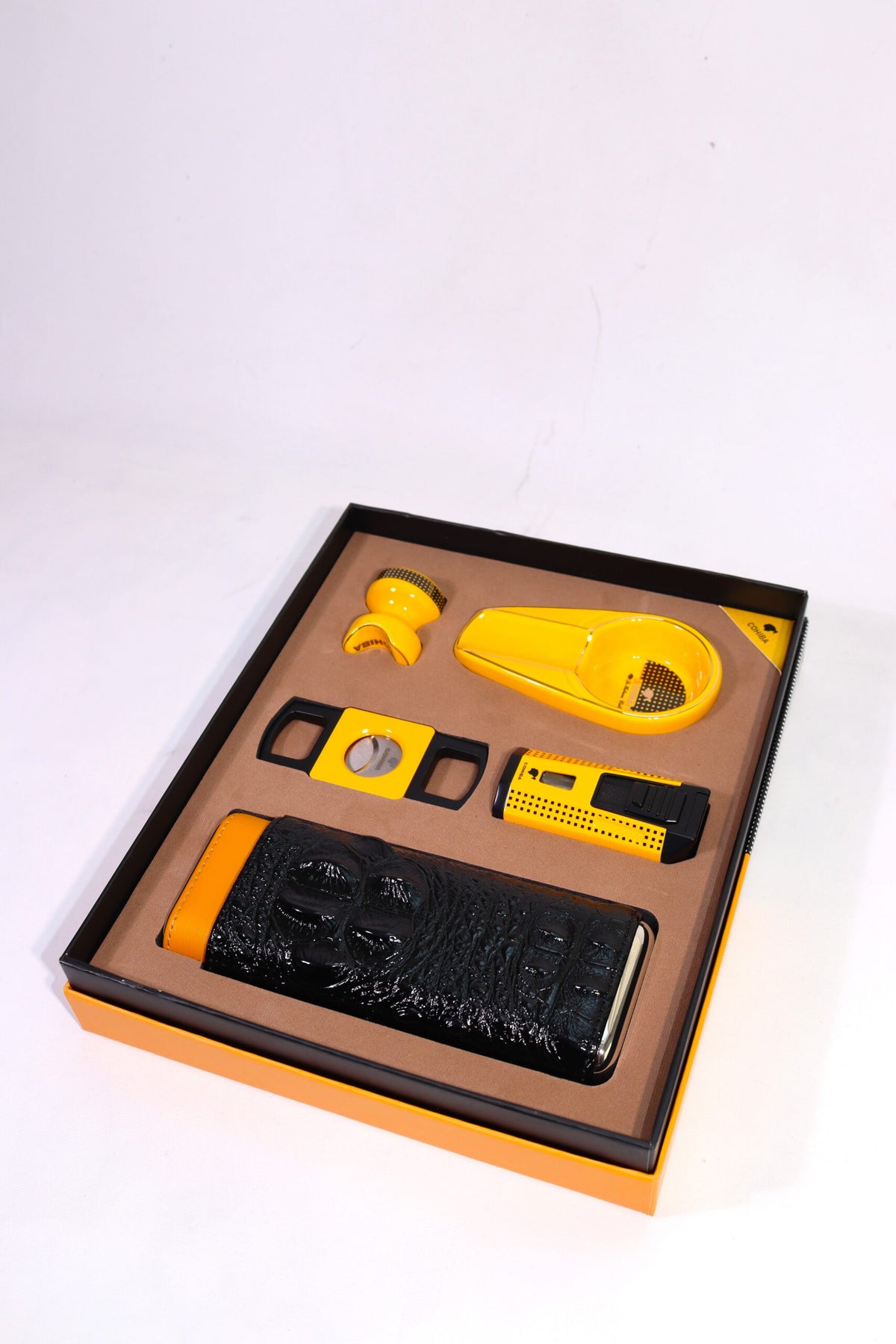 Cohiba Beşli Sarı Puro Seti CST0337 – detay görünümü