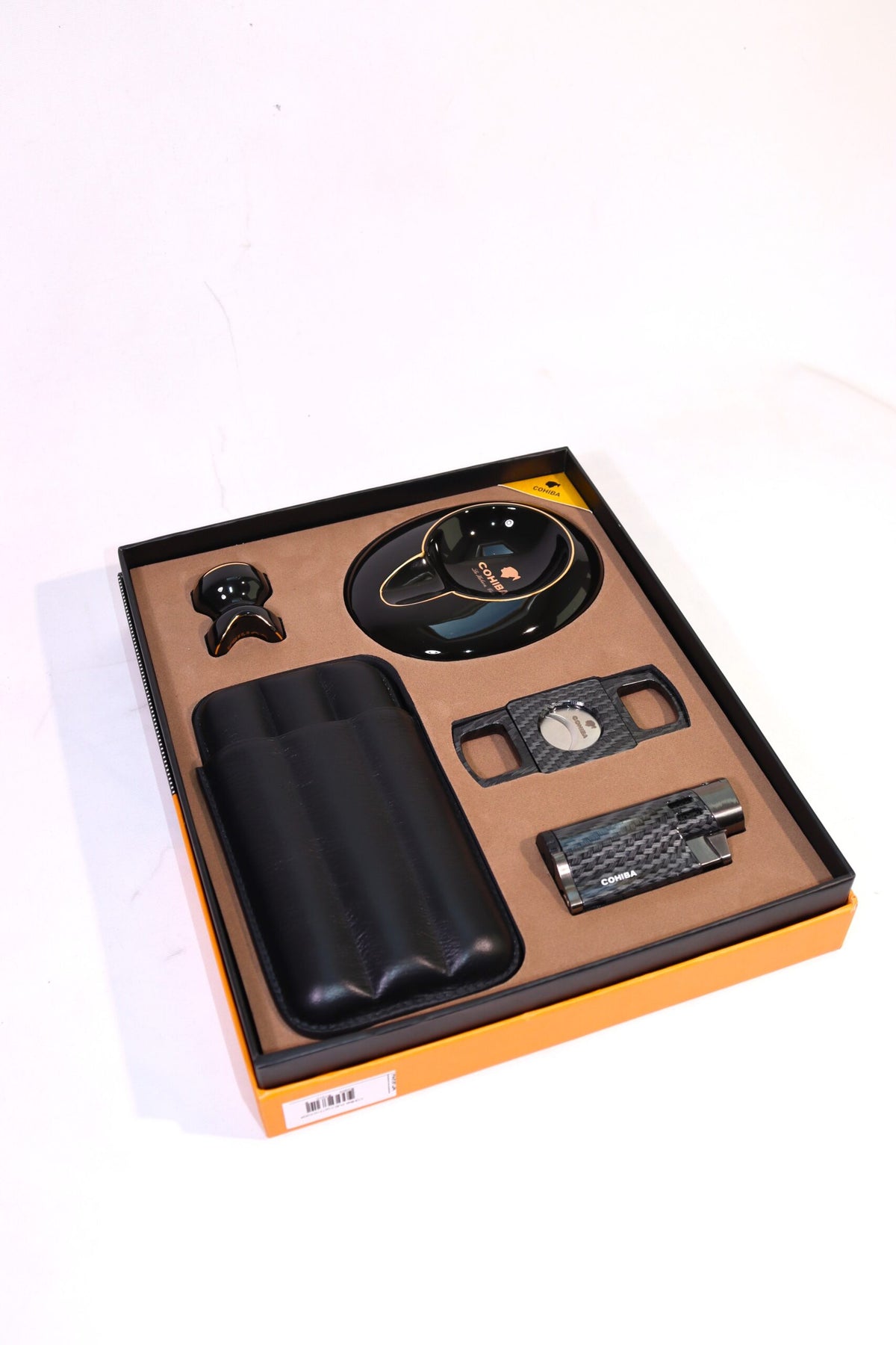 Cohiba Beşli Siyah Puro Seti CST0334 – yakından görünüm