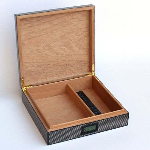Cohiba Karbon İspanyol Sediri Puro Saklama Kutusu Humidor CHUM041 – yakından görünüm