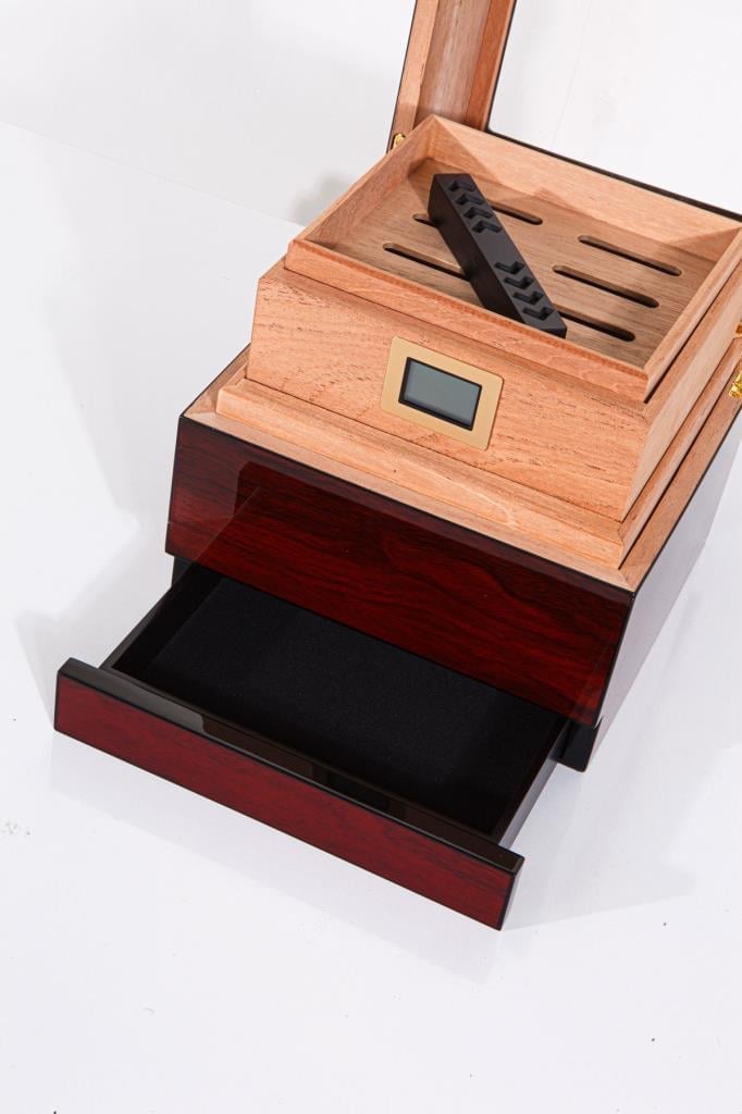Parmida Vişne Humidor Puro Saklama Kutusu Sedir PHUM0246 – detay görünümü